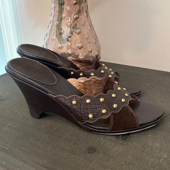 Cole Haan Shoes - GUC Cole Haan Sandals (size 7.5)